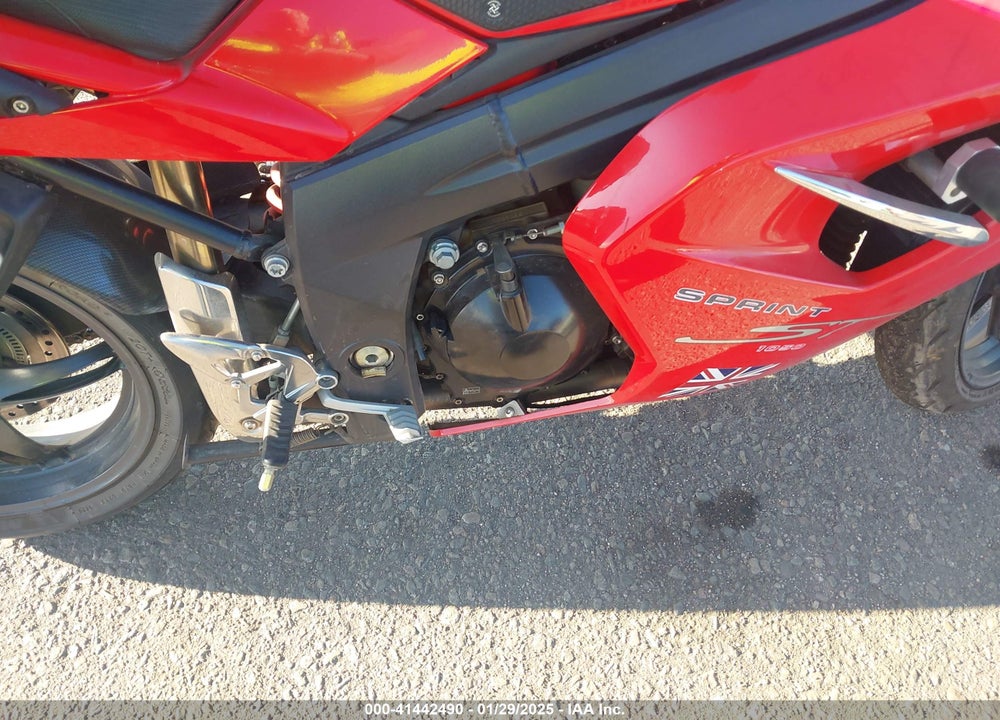 2007 TRIUMPH MOTORCYCLE SPRINT ST VIN: SMT601PK57J287221