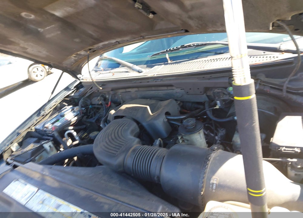 2001 FORD EXPEDITION XLT VIN: 1FMPU16L41LA35288