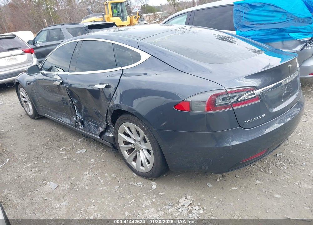 2016 TESLA MODEL S VIN: 5YJSA1E26GF170316