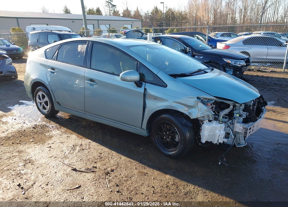 2014 TOYOTA PRIUS TWO VIN: JTDKN3DUXE1770295