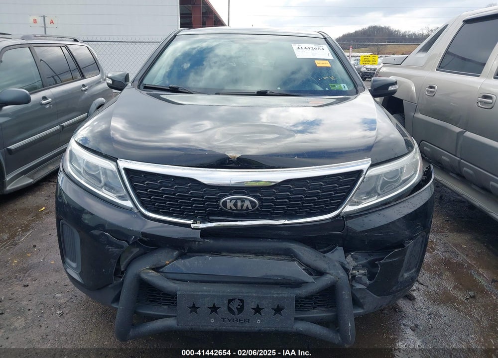 2014 KIA SORENTO LX VIN: 5XYKT3A65EG426725
