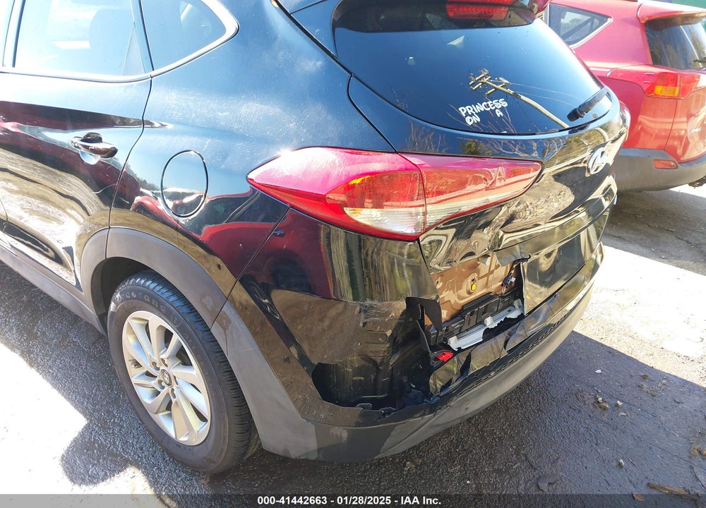 2018 HYUNDAI TUCSON SE VIN: KM8J2CA40JU767225