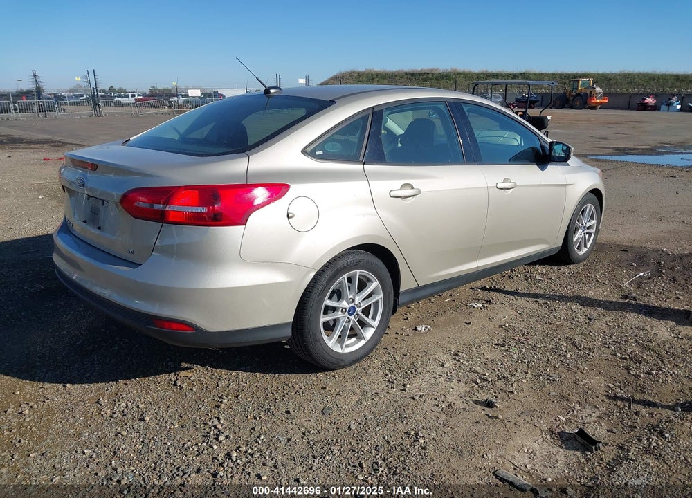 2017 FORD FOCUS VIN: 1FADP3F29HL304581