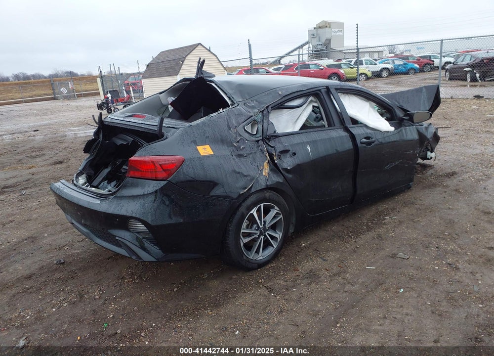 2023 KIA FORTE LXS VIN: 3KPF24AD9PE528876