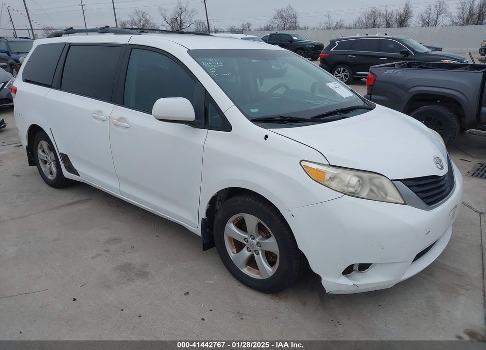 2011 TOYOTA SIENNA LE V6 VIN: 5TDKK3DC3BS060783