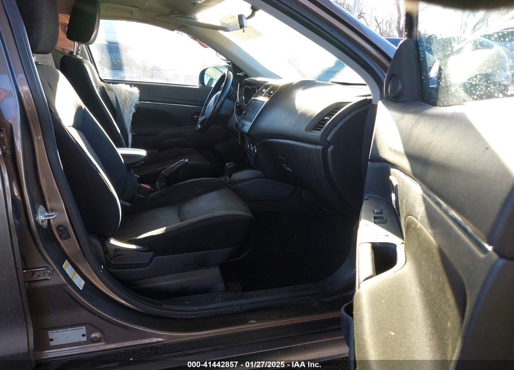 2019 MITSUBISHI OUTLANDER SPORT 2.0 LE VIN: JA4AR3AU5KU030663