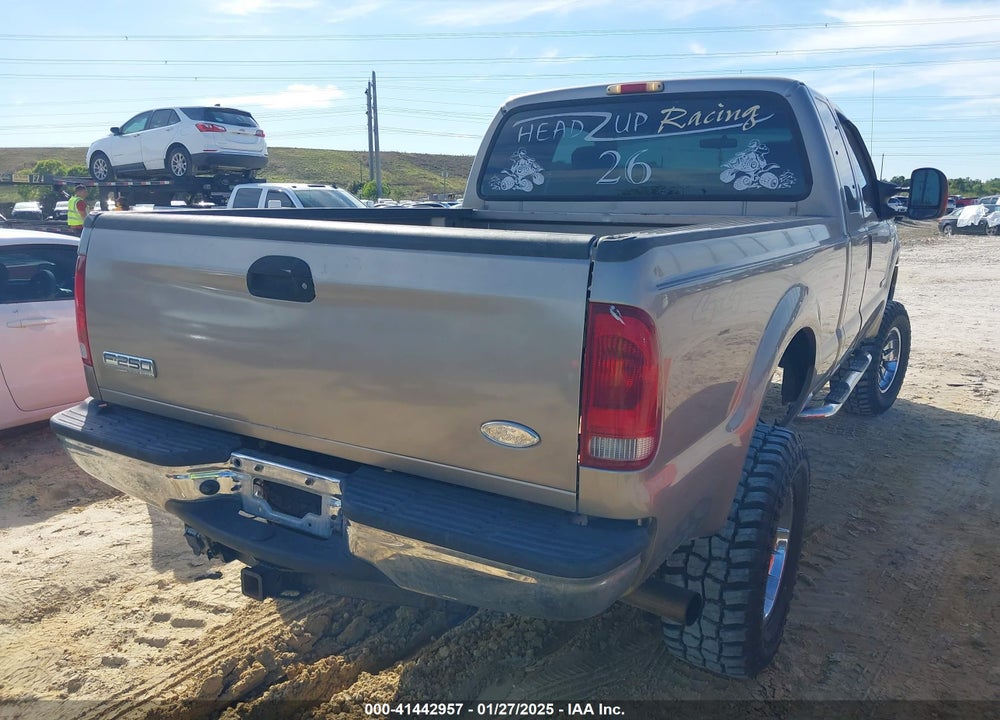 2005 FORD F-250 VIN: 1FTSX21P05EA30170