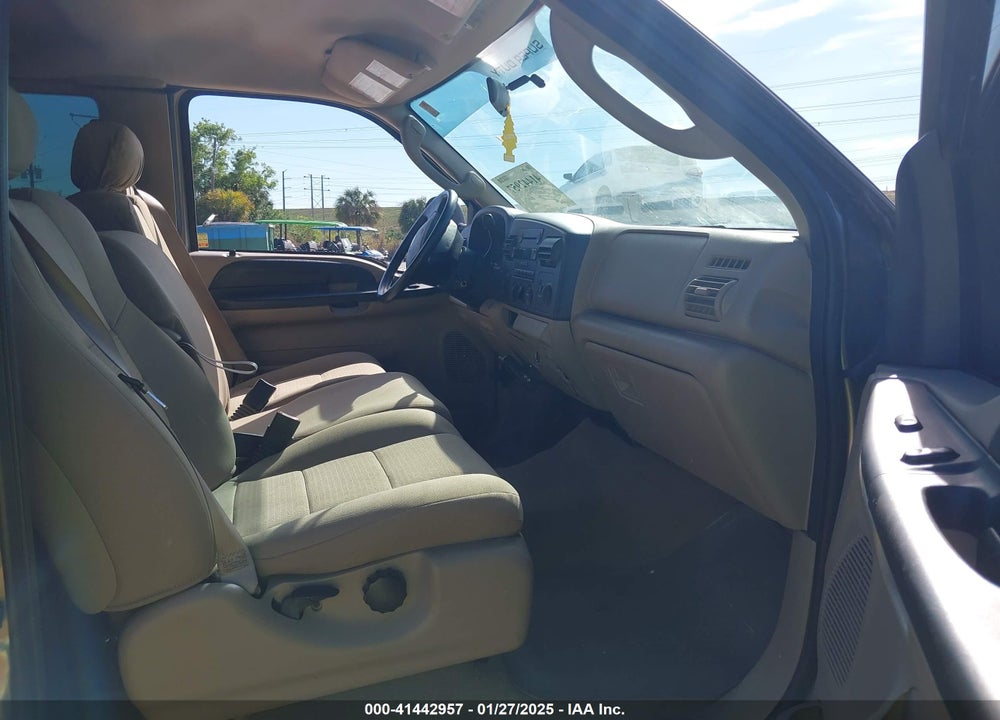 2005 FORD F-250 VIN: 1FTSX21P05EA30170