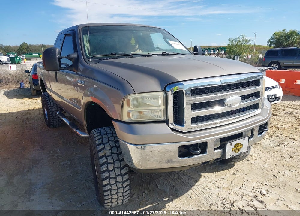 2005 FORD F-250 VIN: 1FTSX21P05EA30170