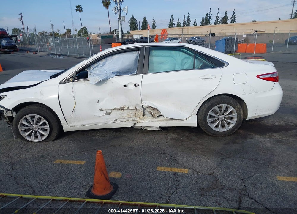 2016 TOYOTA CAMRY VIN: 4T4BF1FK9GR523978