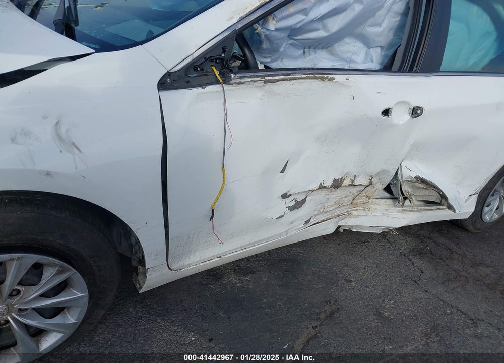 2016 TOYOTA CAMRY VIN: 4T4BF1FK9GR523978