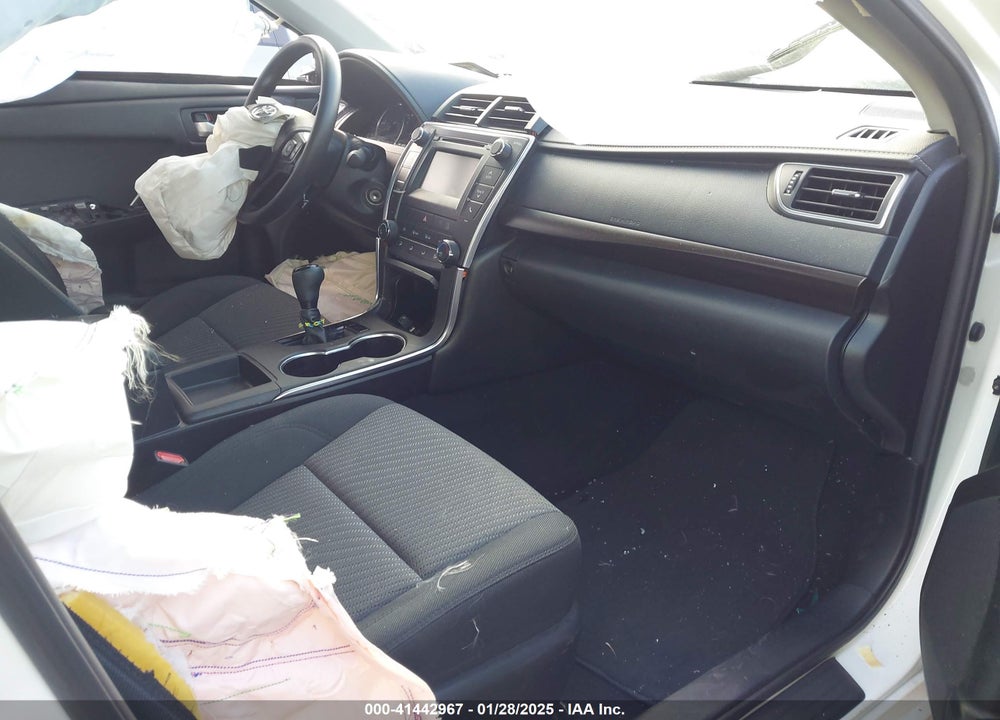 2016 TOYOTA CAMRY VIN: 4T4BF1FK9GR523978