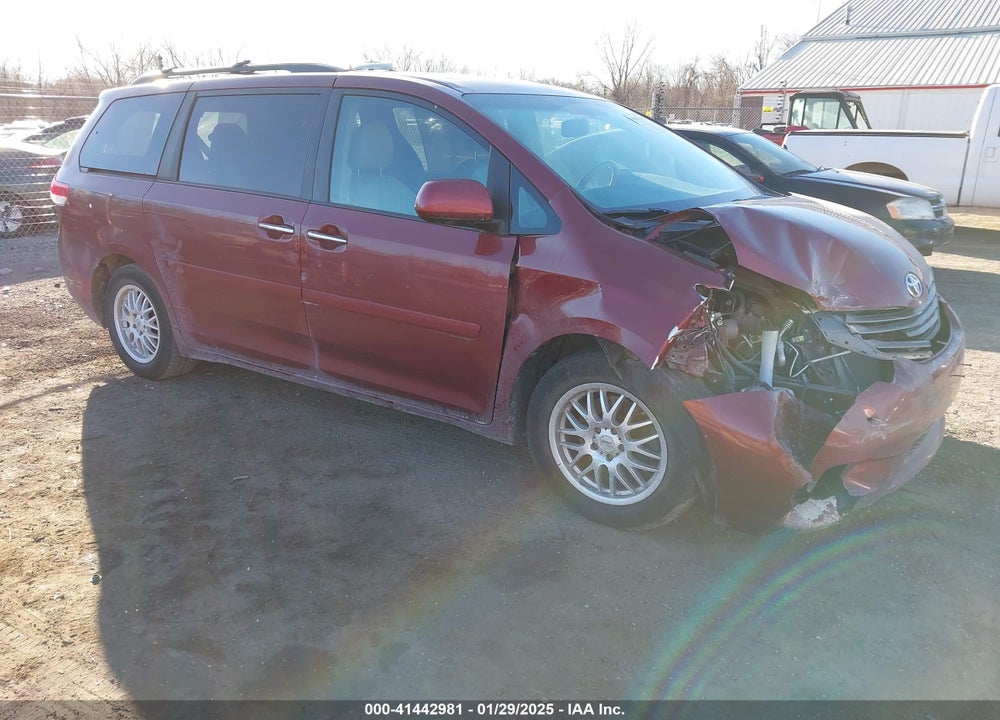 2011 TOYOTA SIENNA XLE V6 VIN: 5TDYK3DC4BS048779