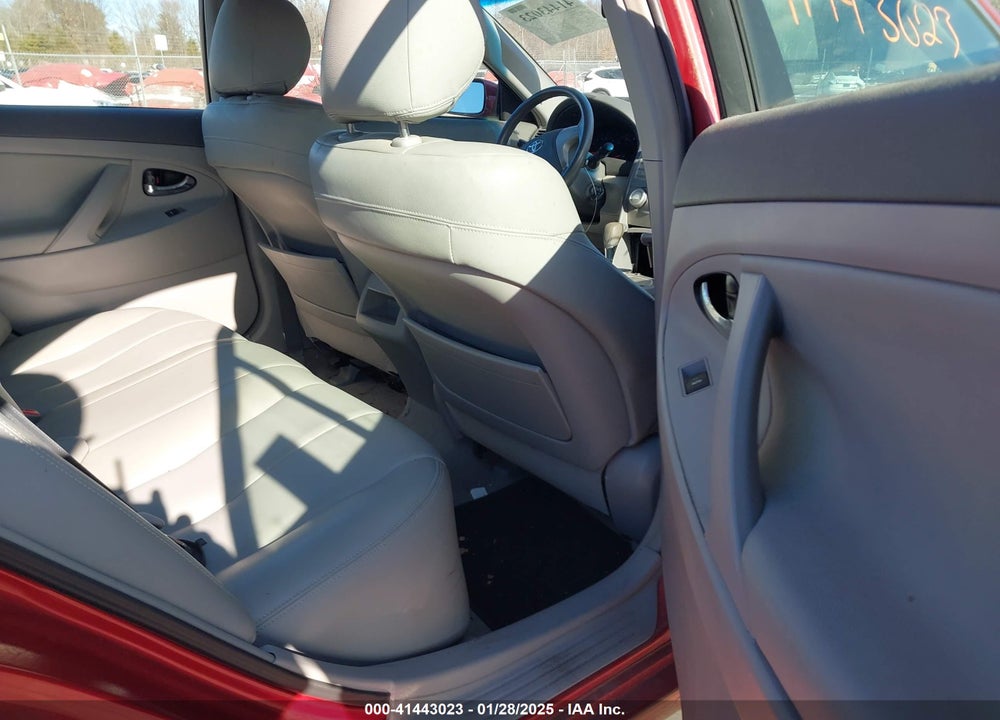 2011 TOYOTA CAMRY LE VIN: 4T1BF3EK8BU631489
