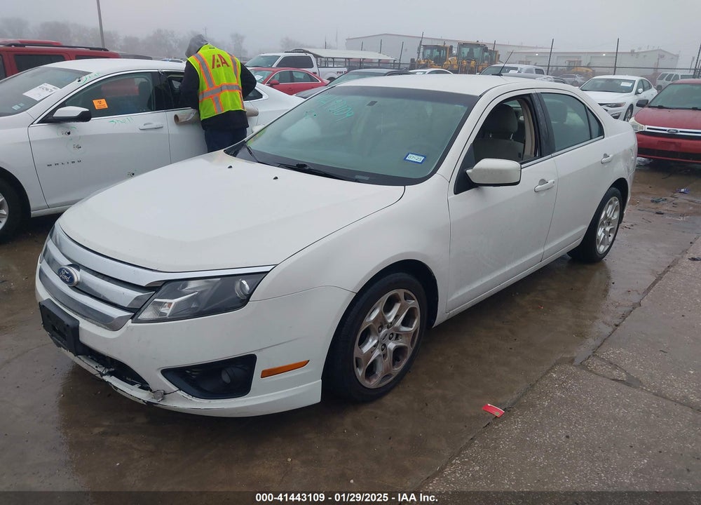 2011 FORD FUSION VIN: 3FAHP0HA2BR123660