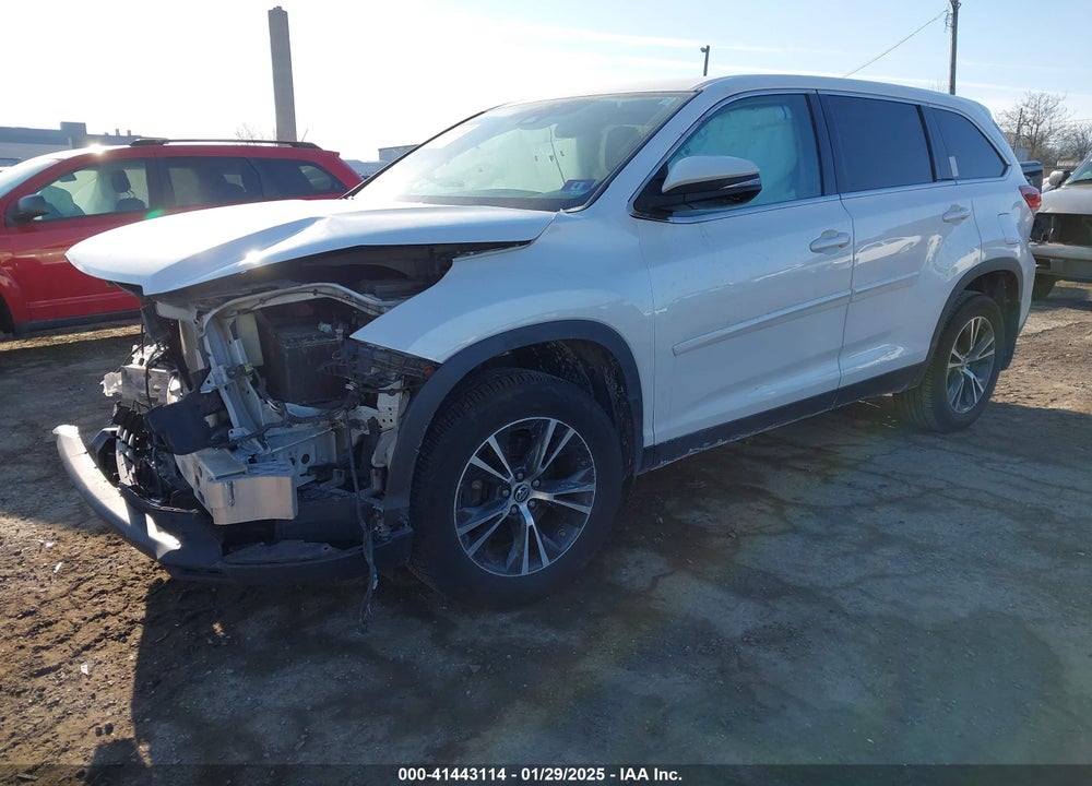 2019 TOYOTA HIGHLANDER LE PLUS VIN: 5TDBZRFH7KS964417