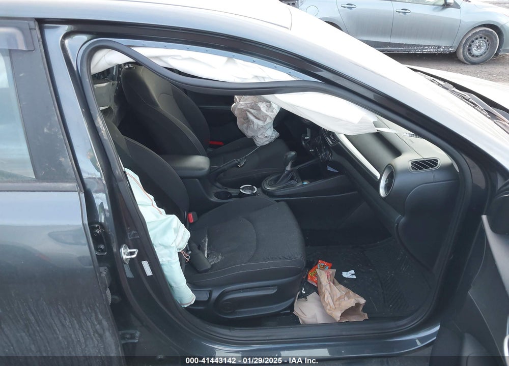 2019 KIA FORTE VIN: 3KPF24AD3KE079994