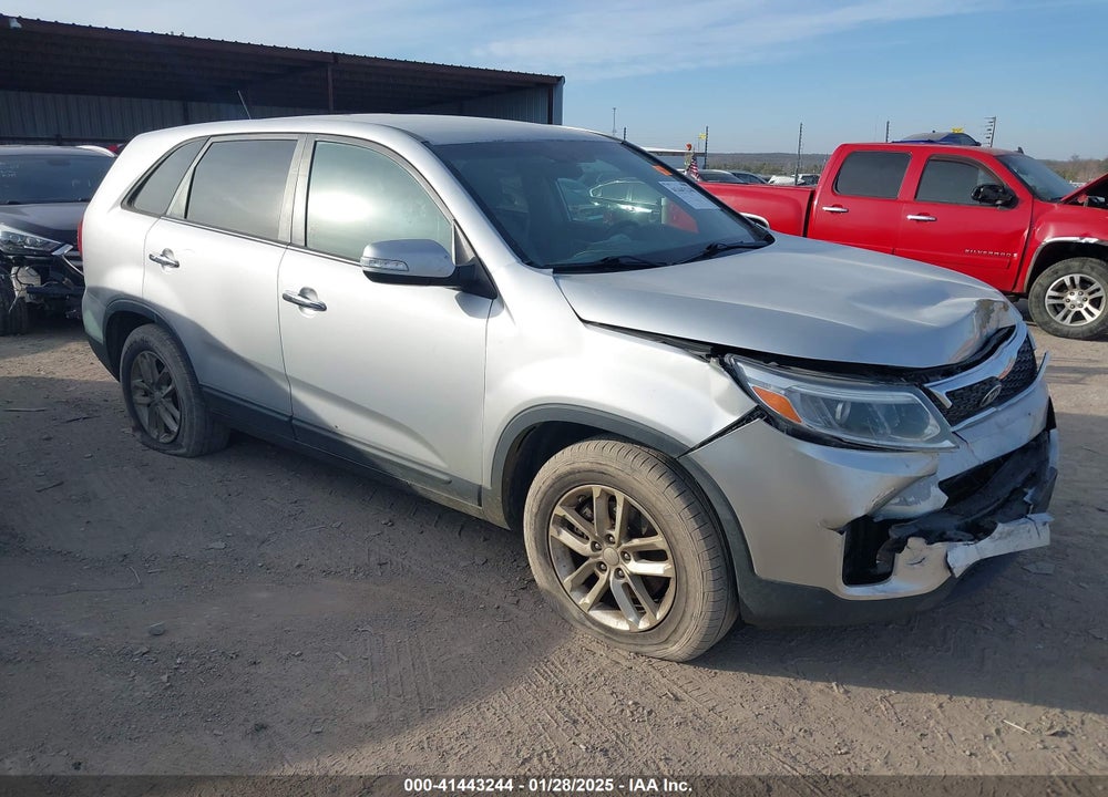 2014 KIA SORENTO LX VIN: 5XYKT3A69EG512216