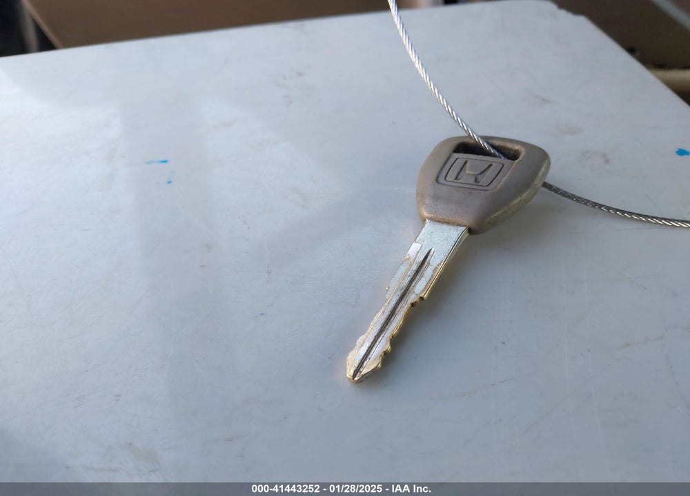 2001 HONDA ACCORD 3.0 EX VIN: 1HGCG16521A074471
