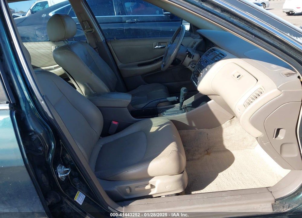 2001 HONDA ACCORD 3.0 EX VIN: 1HGCG16521A074471