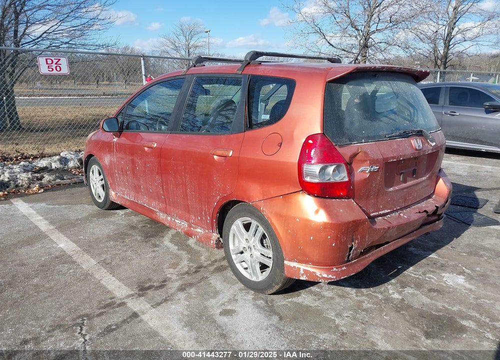 2007 HONDA FIT VIN: JHMGD38677S029134