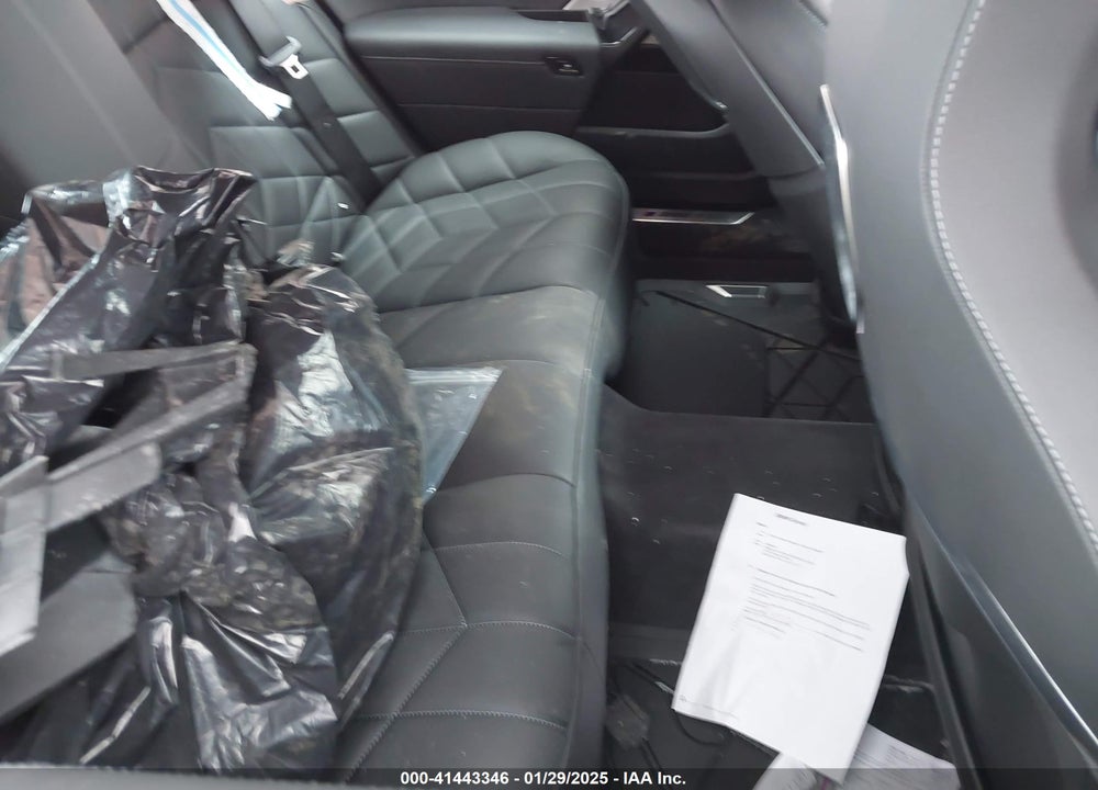 2024 BMW 760 VIN: WBA33EJ04RCR03034