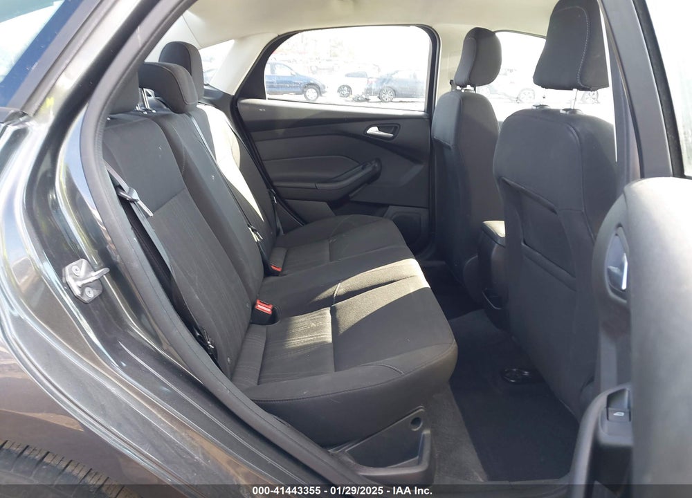 2018 FORD FOCUS VIN: 1FADP3FE1JL267977