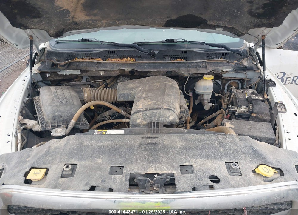 2022 RAM 1500 CLASSIC TRADESMAN 4X4 5'7 BOX VIN: 3C6RR7KG3NG413413