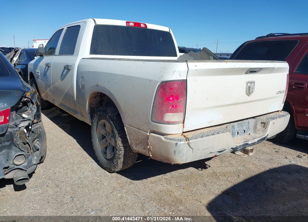 2022 RAM 1500 CLASSIC TRADESMAN 4X4 5'7 BOX VIN: 3C6RR7KG3NG413413