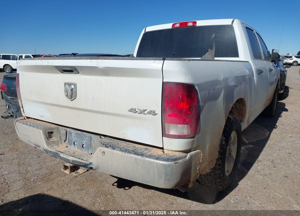 2022 RAM 1500 CLASSIC TRADESMAN 4X4 5'7 BOX VIN: 3C6RR7KG3NG413413