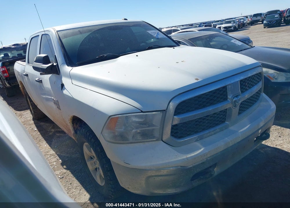 2022 RAM 1500 CLASSIC TRADESMAN 4X4 5'7 BOX VIN: 3C6RR7KG3NG413413