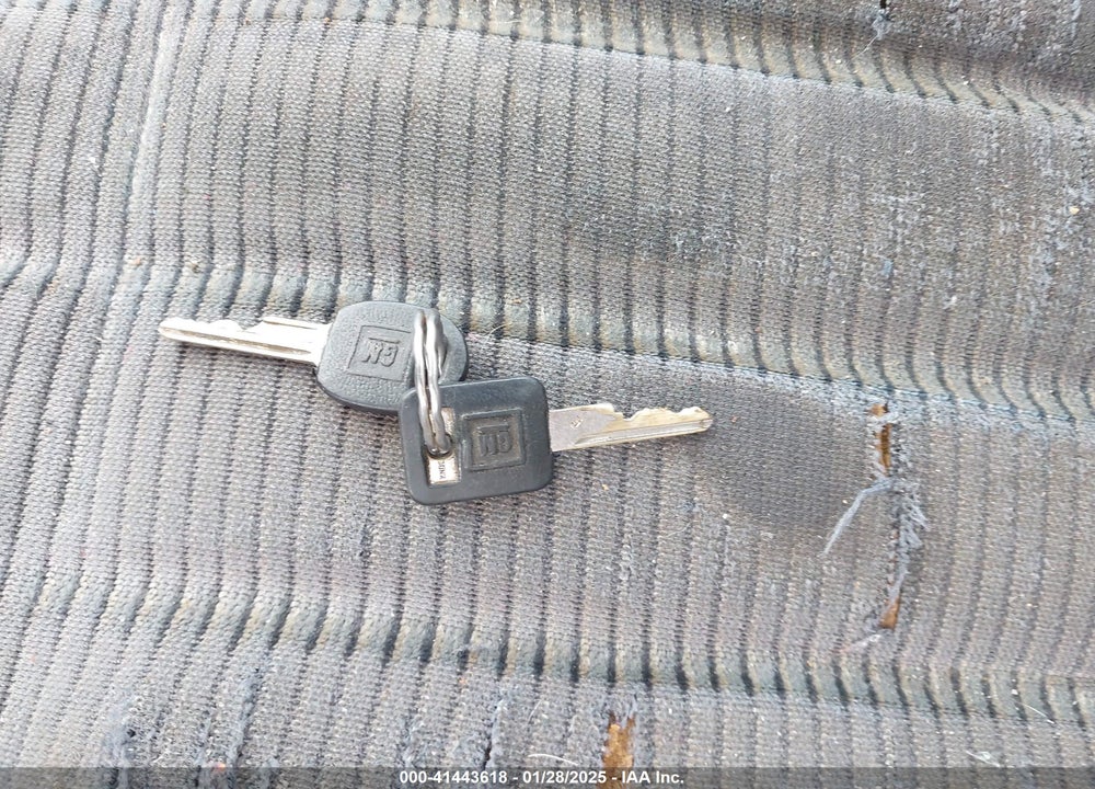 1991 CHEVROLET GMT-400 C1500 VIN: 1GCDC14HXMZ224635