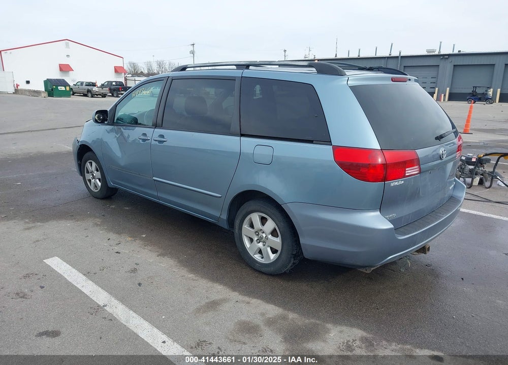 2005 TOYOTA SIENNA XLE VIN: 5TDZA22C25S252702