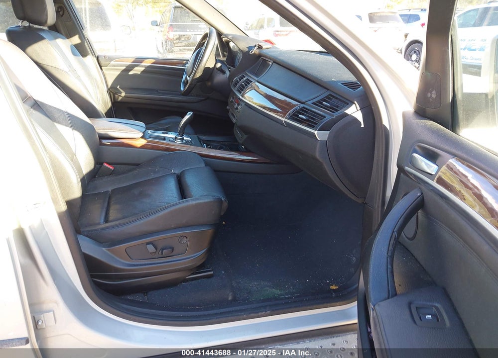 2011 BMW X5 XDRIVE50I VIN: 5UXZV8C52BL421135