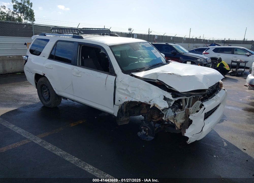 2022 TOYOTA 4RUNNER SR5 VIN: JTEMU5JR8N5996752