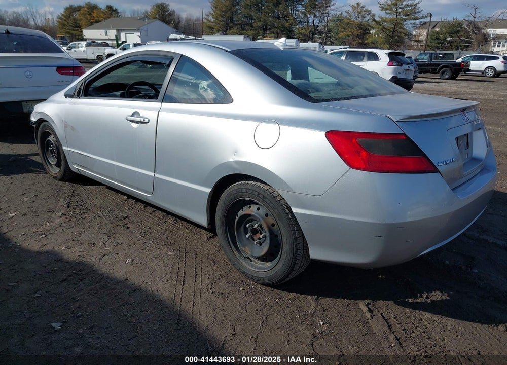 2011 HONDA CIVIC VIN: 2HGFG1B68BH515518
