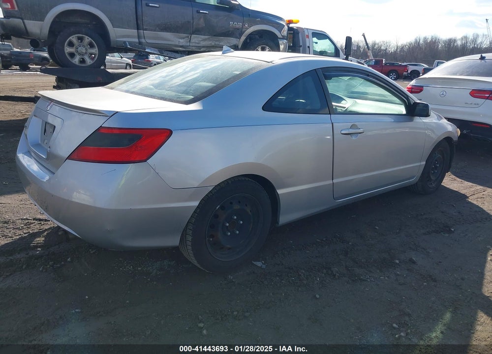 2011 HONDA CIVIC VIN: 2HGFG1B68BH515518
