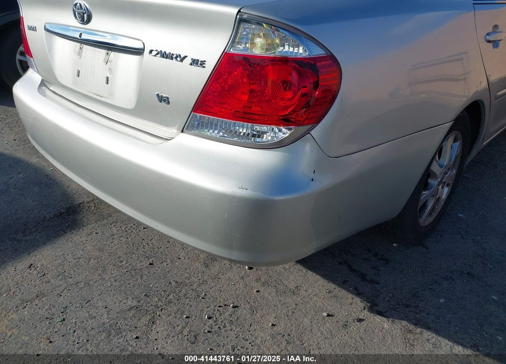 2005 TOYOTA CAMRY XLE V6 VIN: 4T1BF30K25U592605