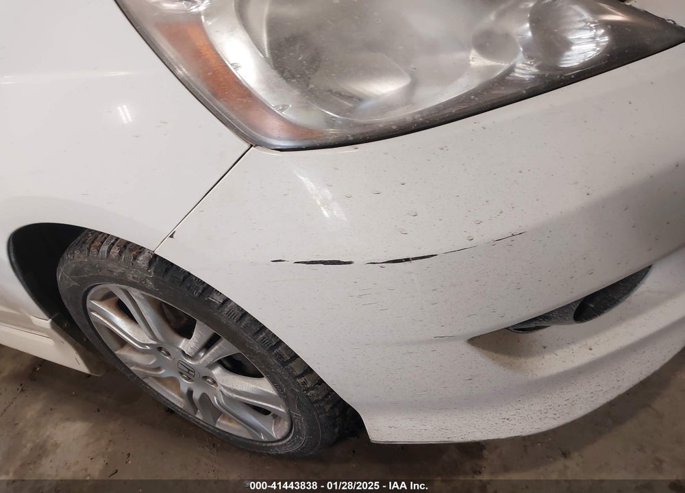 2010 HONDA FIT VIN: JHMGE8H43AC011448