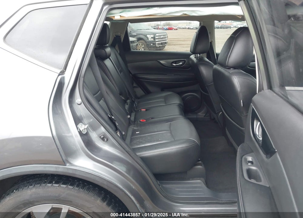 2015 NISSAN ROGUE SL VIN: 5N1AT2MT2FC908609