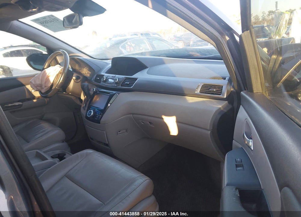 2016 HONDA ODYSSEY EX-L VIN: 5FNRL5H67GB080266