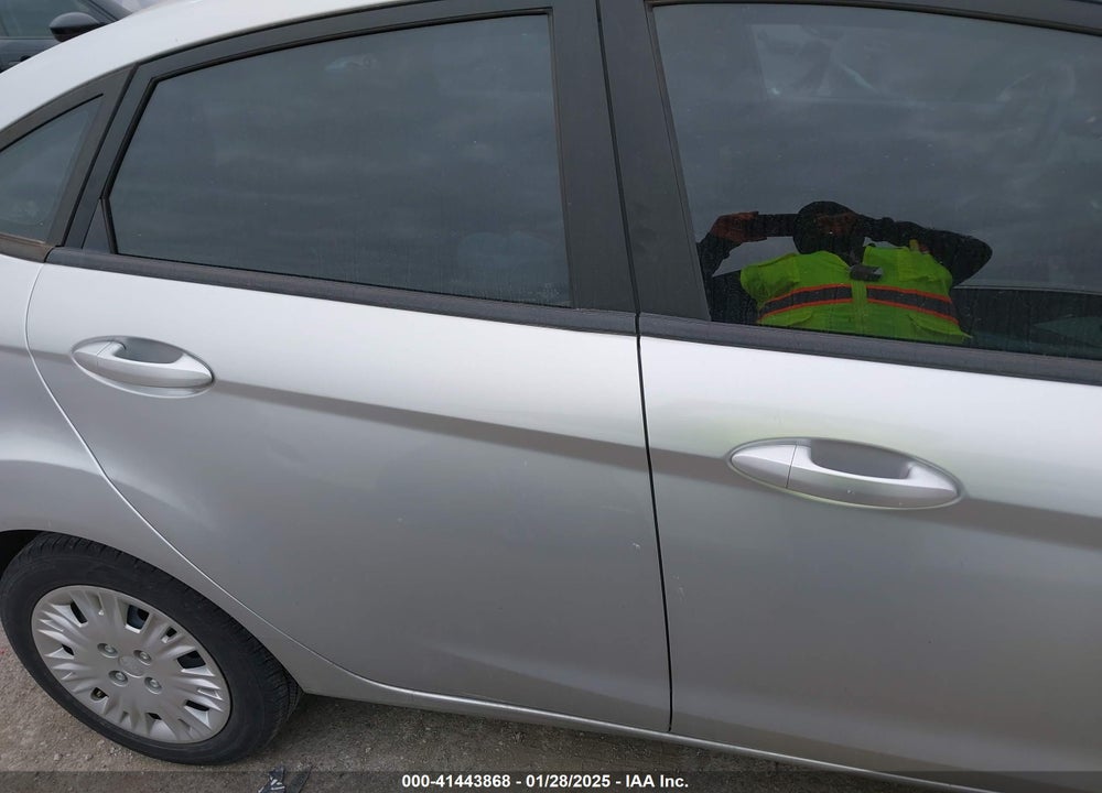 2019 FORD FIESTA VIN: 3FADP4AJ4KM116805