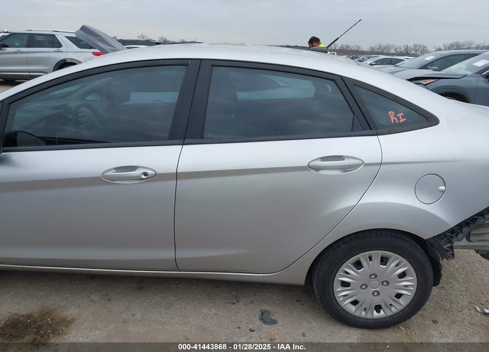 2019 FORD FIESTA VIN: 3FADP4AJ4KM116805