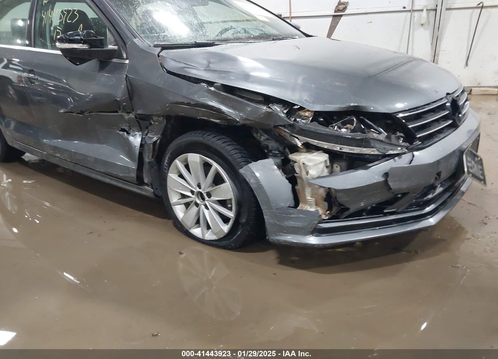 2015 VOLKSWAGEN JETTA 2.0L TDI SE VIN: 3VWLA7AJ5FM420690