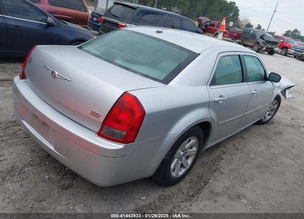 2006 CHRYSLER 300 VIN: 2C3KA53G96H477594