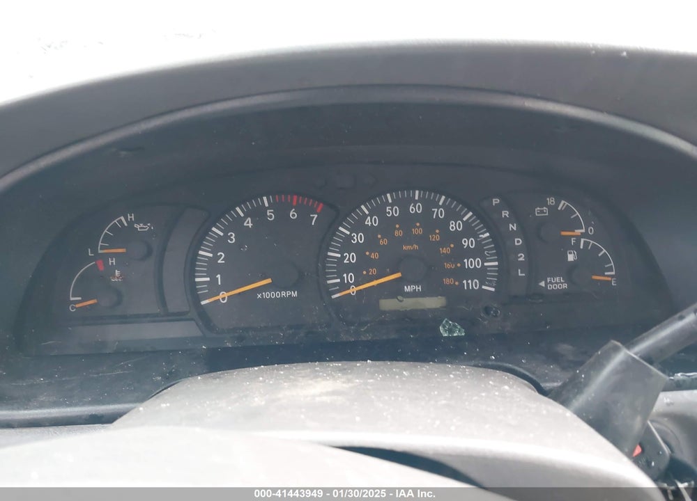 2004 TOYOTA TUNDRA SR5 V8 VIN: 5TBBT44174S446748