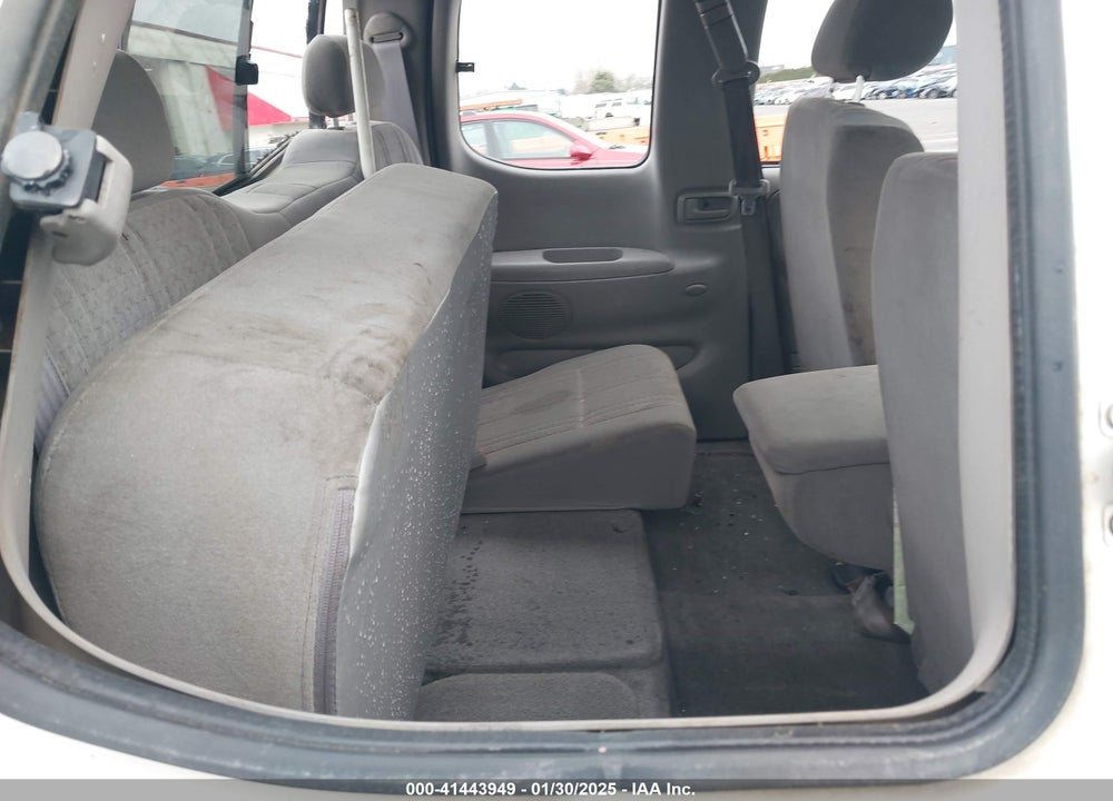 2004 TOYOTA TUNDRA SR5 V8 VIN: 5TBBT44174S446748