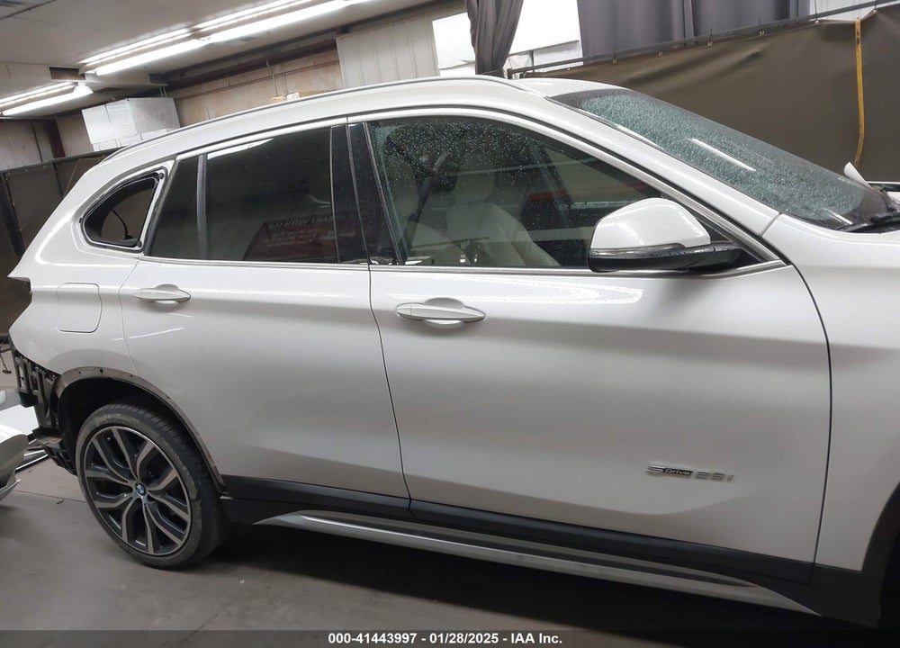 2017 BMW X1 SDRIVE28I VIN: WBXHU7C31H5H32860