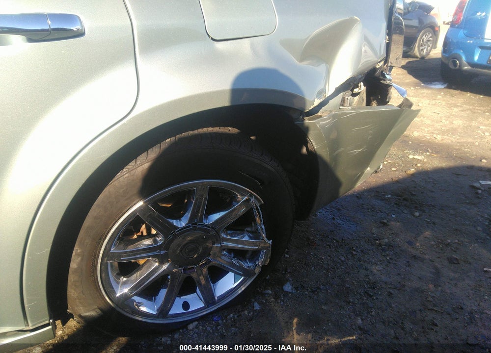 2005 CHRYSLER 300C VIN: 2C3AA63H45H572945