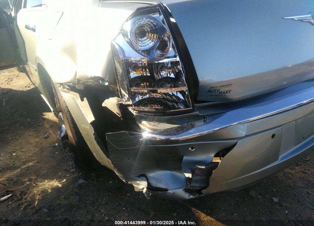 2005 CHRYSLER 300C VIN: 2C3AA63H45H572945